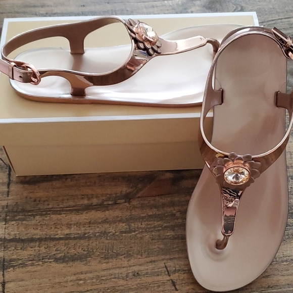 MICHAEL MICHAEL KORS Miley Rose Gold Metallic Sandal - Picture 6 of 9